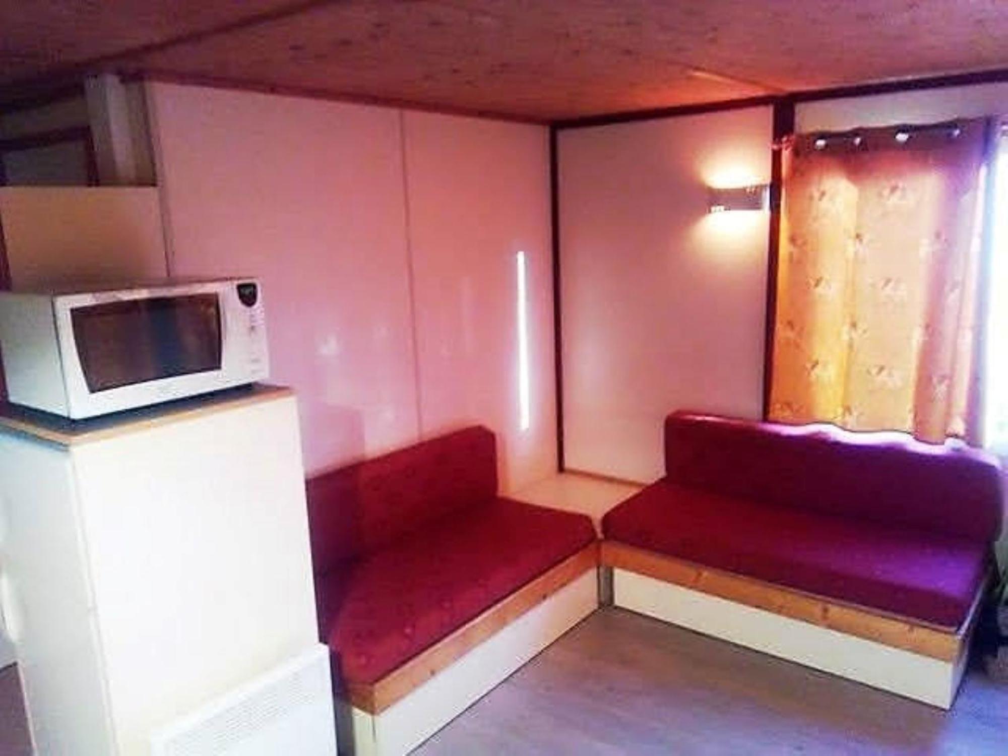 La Fregiere Chalets Clairvaux-d'Aveyron Экстерьер фото