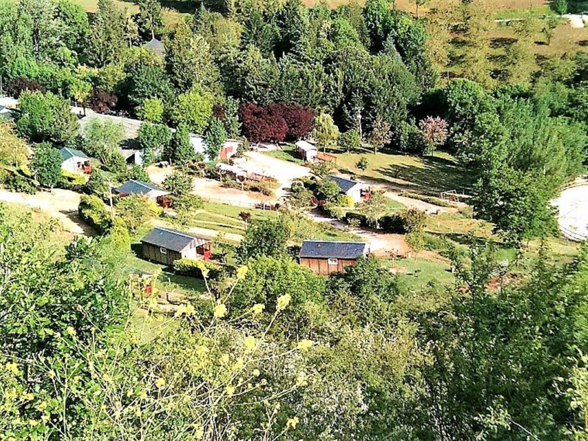 La Fregiere Chalets Clairvaux-d'Aveyron Экстерьер фото
